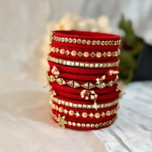 হাতে তৈরী রেশমি চুড়ি